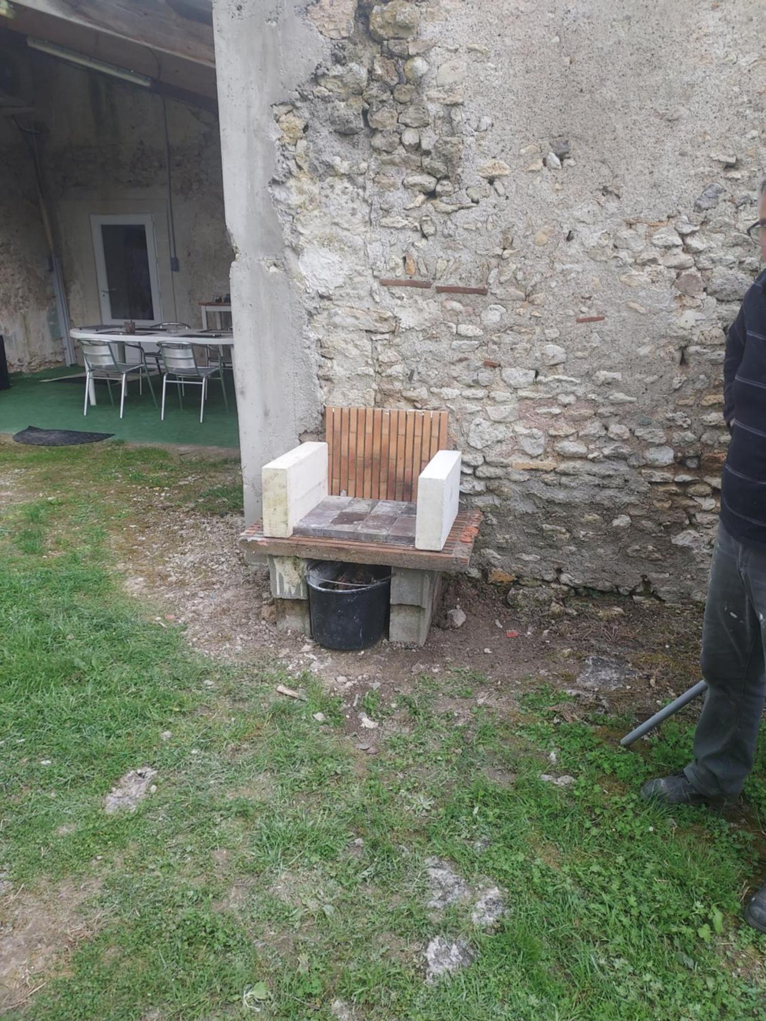 Au Chant Des Grenouilles Patay Exterior photo